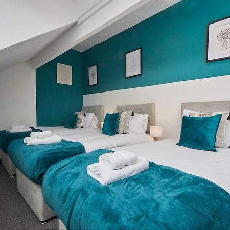 Large House Close To Leeds - Ideal For Groups Luaran gambar