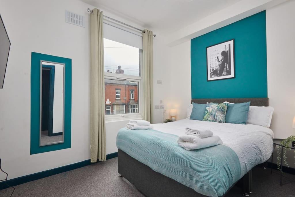 Large House Close To Leeds - Ideal For Groups Luaran gambar